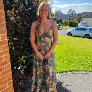 Meet your Posher, Holly